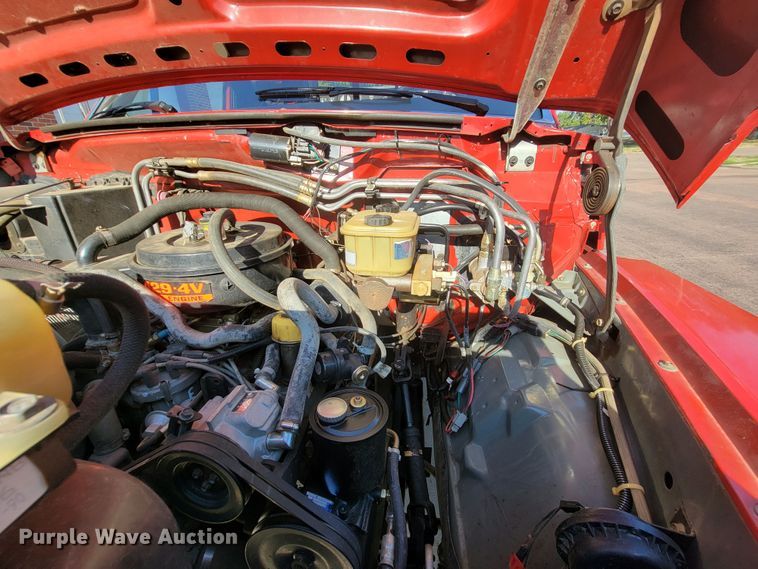 image for item JC9667 1990 Ford F800  fire truck