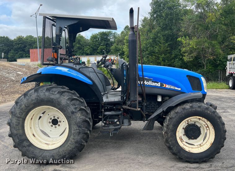 image for item JM9141 2005 New Holland TS115A  MFWD tractor