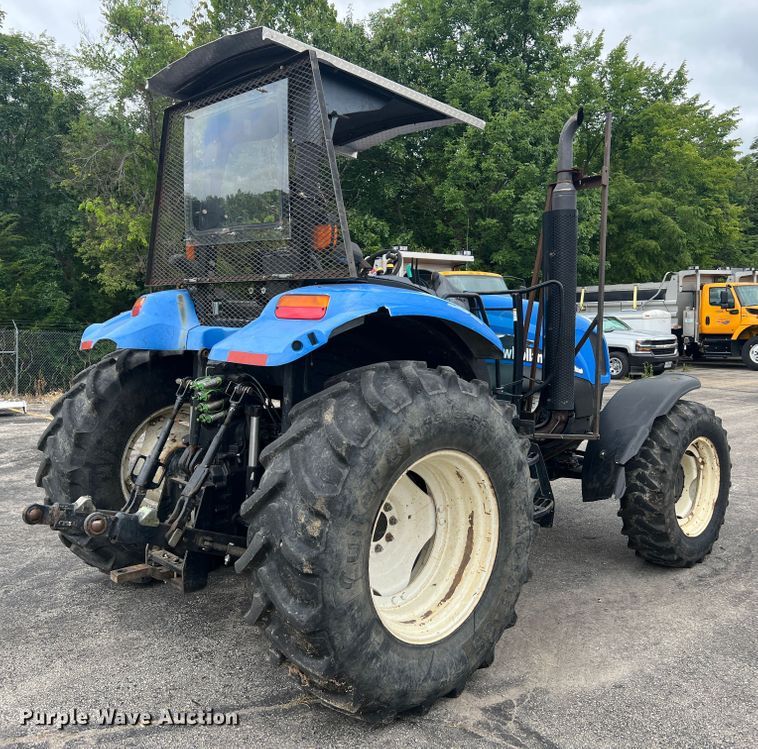 image for item JM9141 2005 New Holland TS115A  MFWD tractor