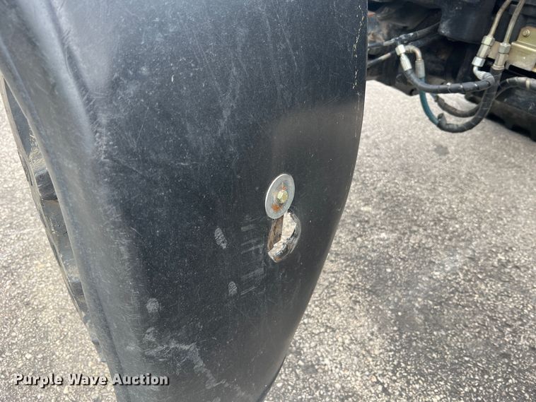 image for item JM9141 2005 New Holland TS115A  MFWD tractor