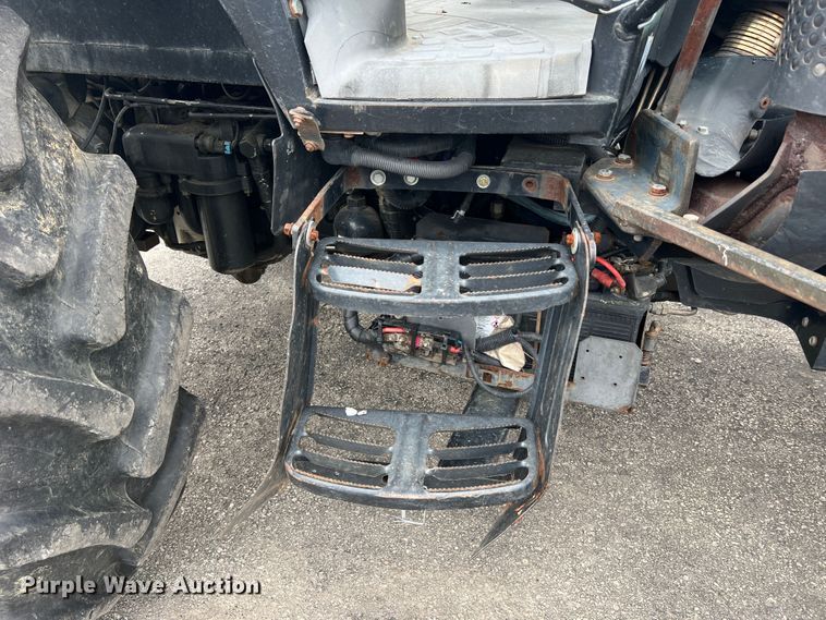 image for item JM9141 2005 New Holland TS115A  MFWD tractor