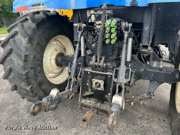 image for item JM9141 2005 New Holland TS115A  MFWD tractor