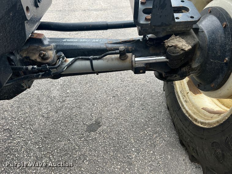 image for item JM9141 2005 New Holland TS115A  MFWD tractor