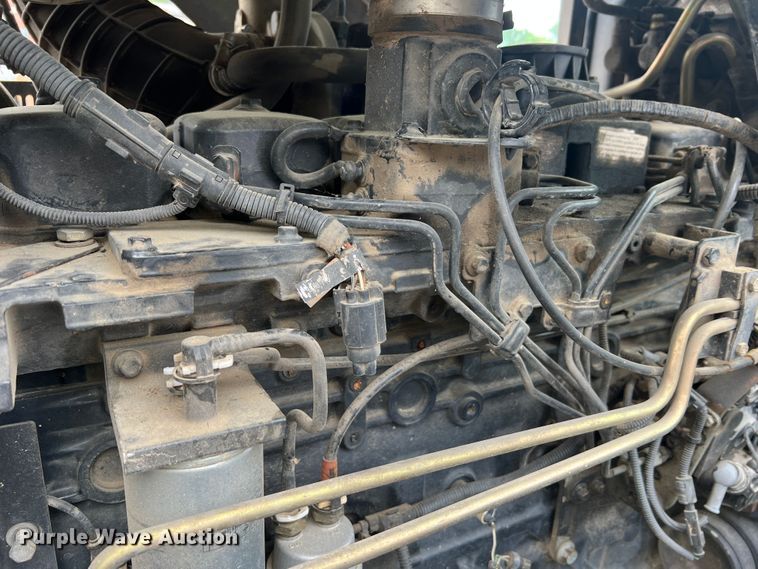 image for item JM9141 2005 New Holland TS115A  MFWD tractor