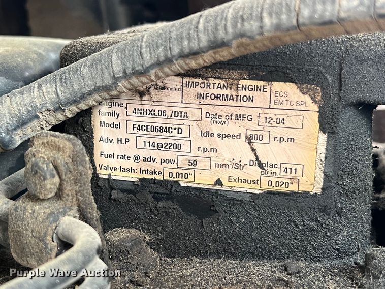 image for item JM9141 2005 New Holland TS115A  MFWD tractor