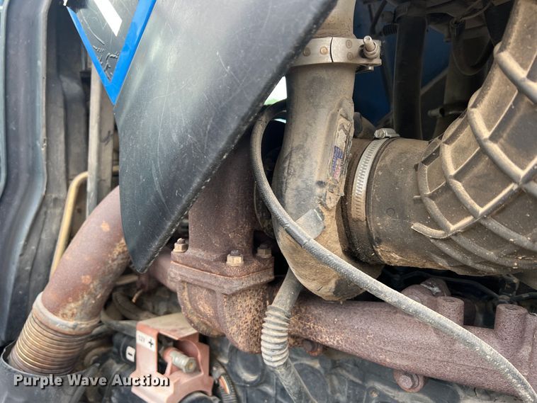 image for item JM9141 2005 New Holland TS115A  MFWD tractor