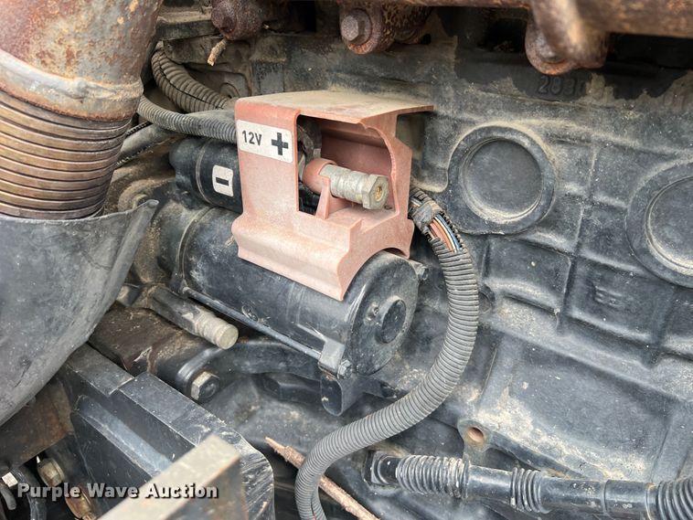 image for item JM9141 2005 New Holland TS115A  MFWD tractor