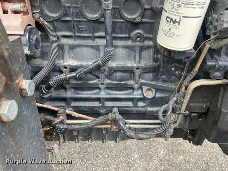 image for item JM9141 2005 New Holland TS115A  MFWD tractor