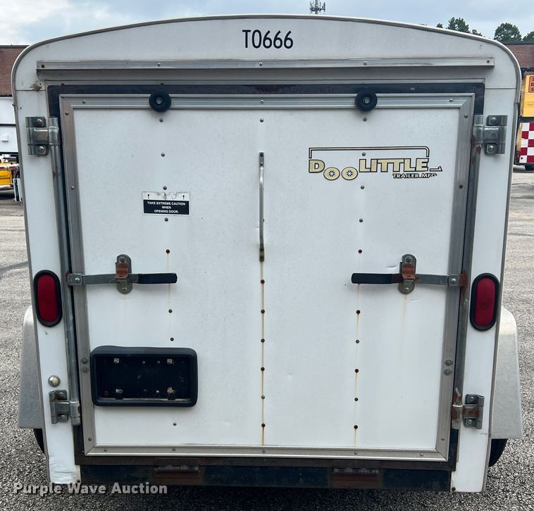 image for item JM9142 2001 Doolittle  enclosed cargo trailer
