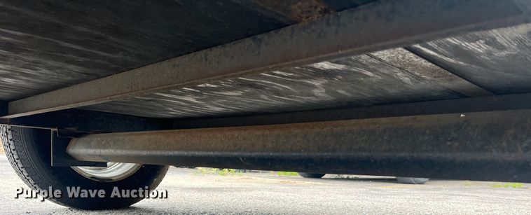 image for item JM9142 2001 Doolittle  enclosed cargo trailer