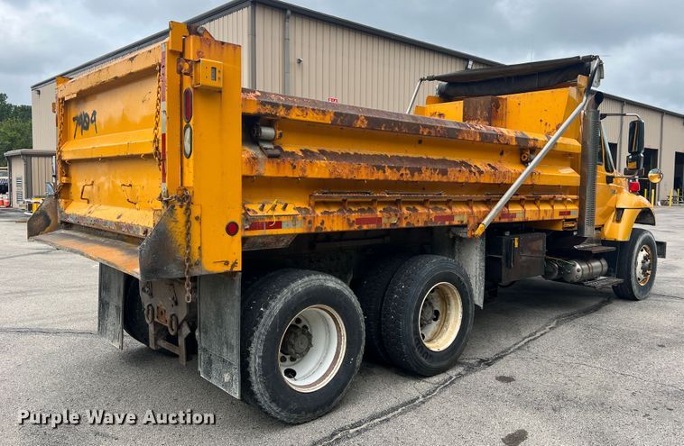 image for item JM9145 2007 International 7400  dump truck