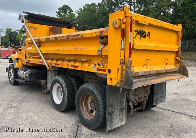 image for item JM9145 2007 International 7400  dump truck