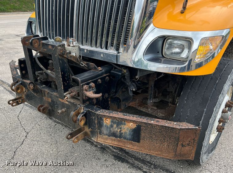 image for item JM9145 2007 International 7400  dump truck