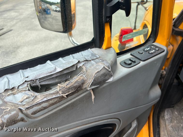 image for item JM9145 2007 International 7400  dump truck