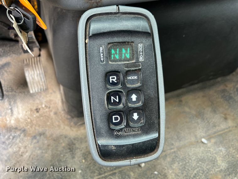 image for item JM9145 2007 International 7400  dump truck