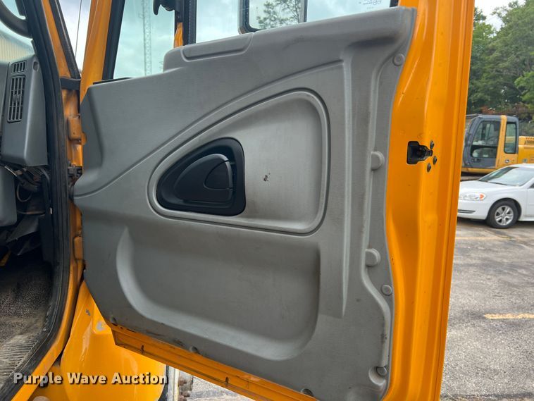 image for item JM9145 2007 International 7400  dump truck