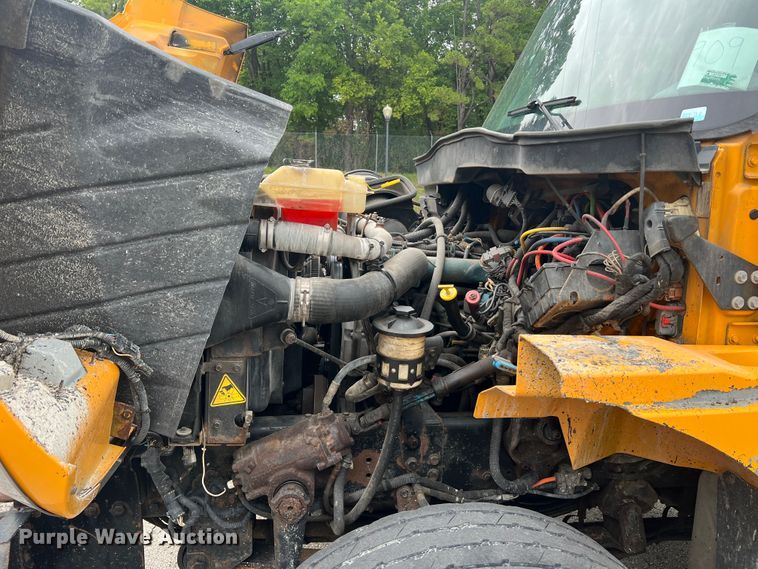 image for item JM9145 2007 International 7400  dump truck