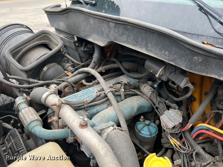 image for item JM9145 2007 International 7400  dump truck