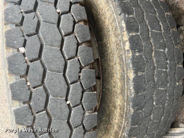 image for item JM9145 2007 International 7400  dump truck