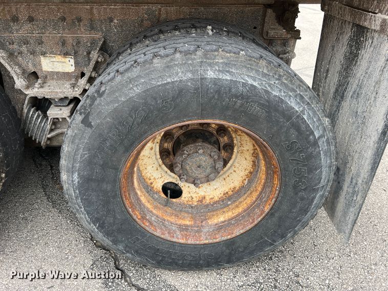 image for item JM9145 2007 International 7400  dump truck