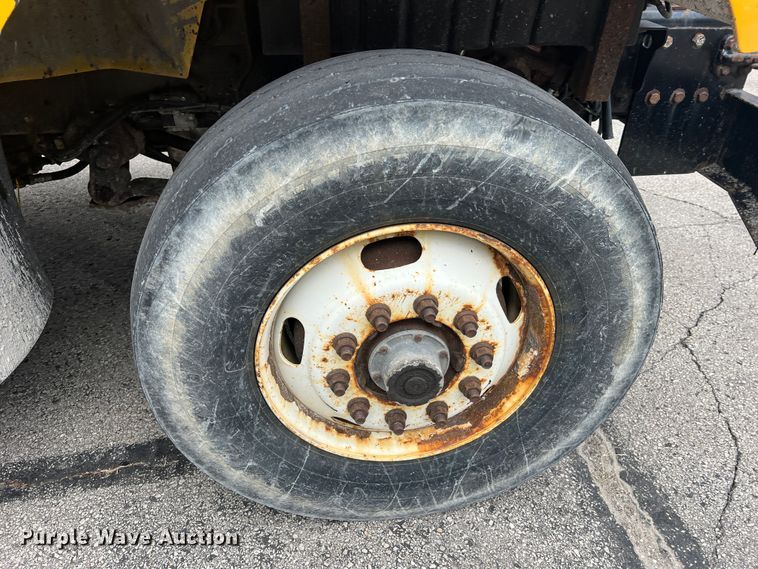 image for item JM9145 2007 International 7400  dump truck