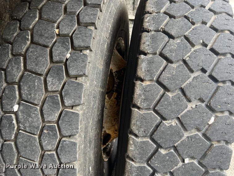 image for item JM9145 2007 International 7400  dump truck