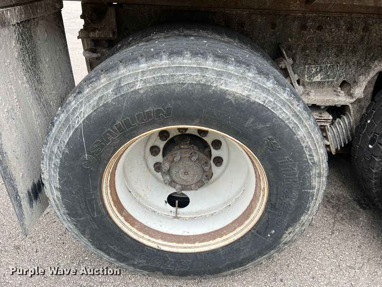 image for item JM9145 2007 International 7400  dump truck