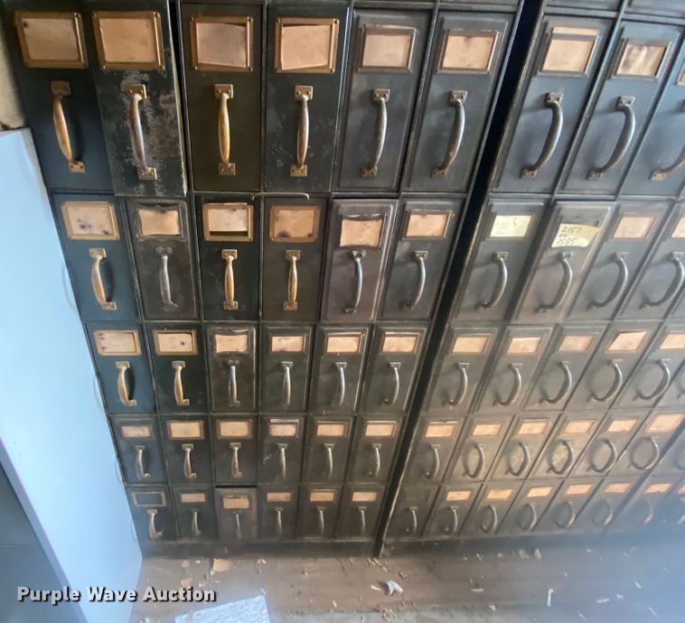 image for item JW9484 (8) file cabinets