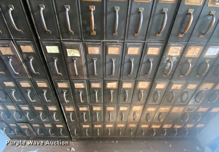 image for item JW9484 (8) file cabinets