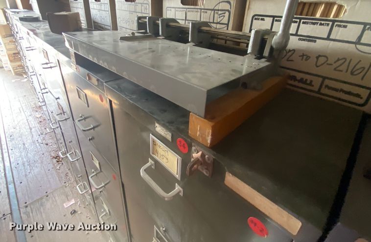 image for item JW9484 (8) file cabinets