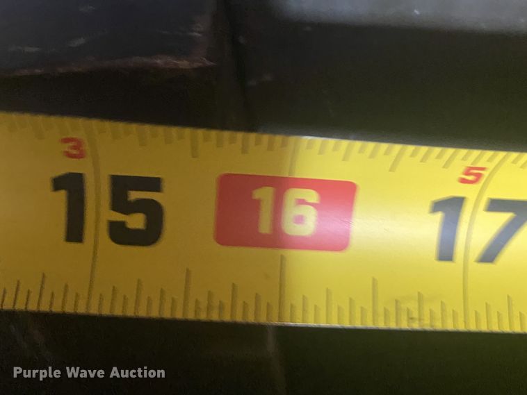 image for item JW9484 (8) file cabinets