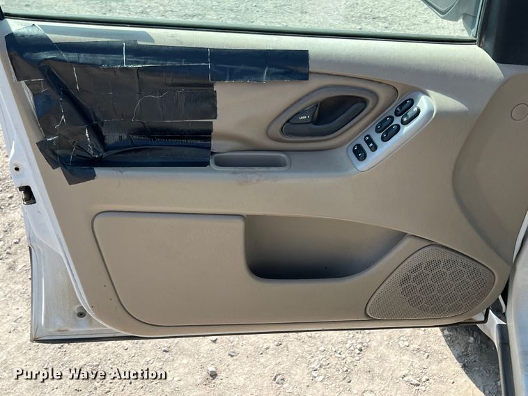 image for item JX9416 2006 Ford Escape XLT  SUV