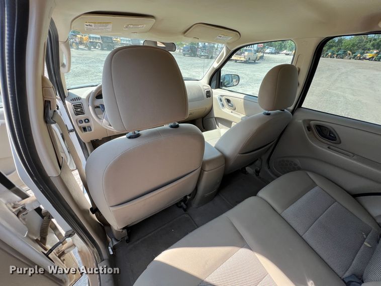 image for item JX9416 2006 Ford Escape XLT  SUV