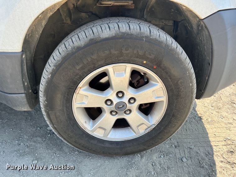 image for item JX9416 2006 Ford Escape XLT  SUV