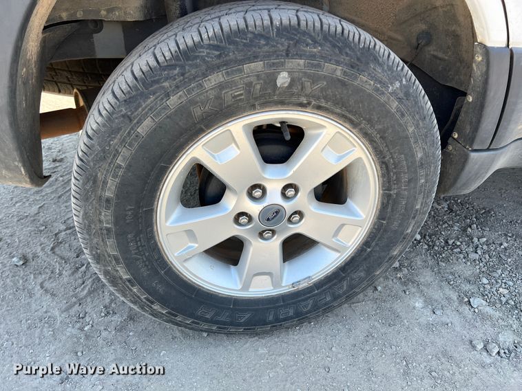 image for item JX9416 2006 Ford Escape XLT  SUV