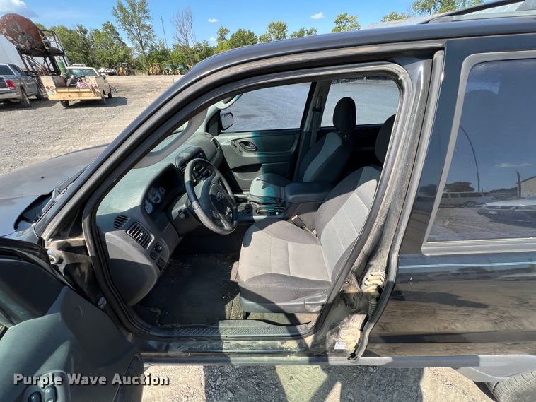 image for item JX9417 2007 Ford Escape  SUV