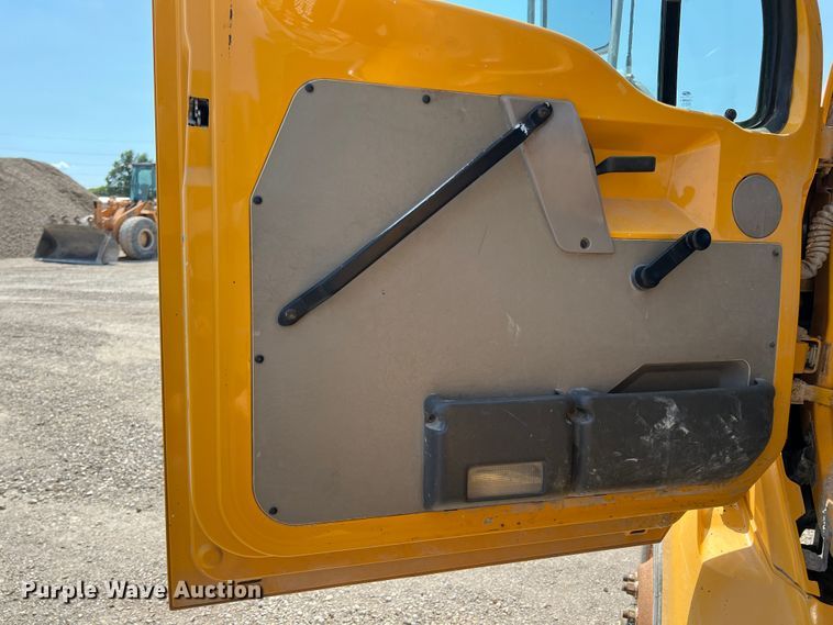 image for item JX9418 2006 Sterling L7500  dump truck