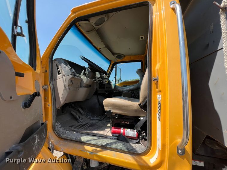 image for item JX9418 2006 Sterling L7500  dump truck