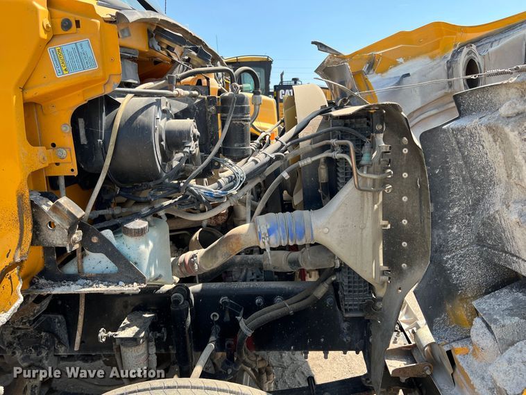 image for item JX9418 2006 Sterling L7500  dump truck