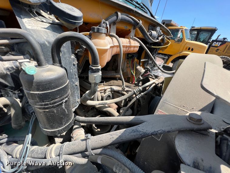 image for item JX9418 2006 Sterling L7500  dump truck