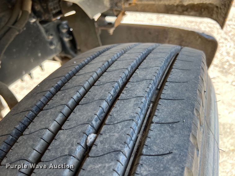 image for item JX9418 2006 Sterling L7500  dump truck