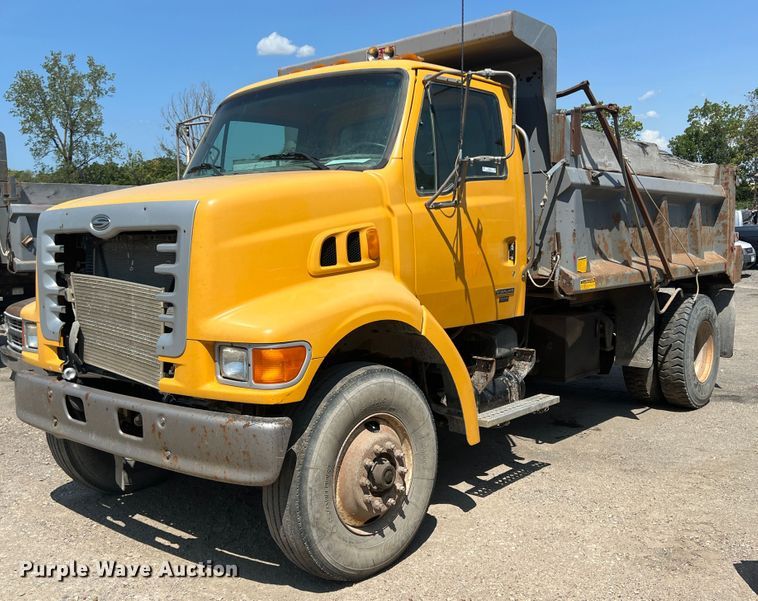 image for item JX9420 2006 Sterling L7500  dump truck