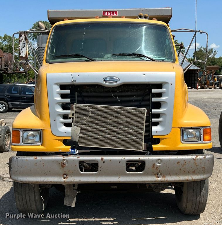 image for item JX9420 2006 Sterling L7500  dump truck