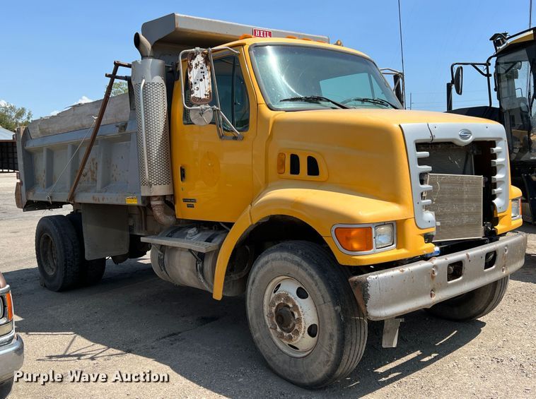 image for item JX9420 2006 Sterling L7500  dump truck