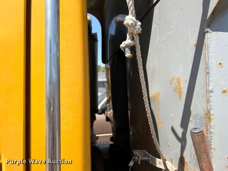 image for item JX9420 2006 Sterling L7500  dump truck