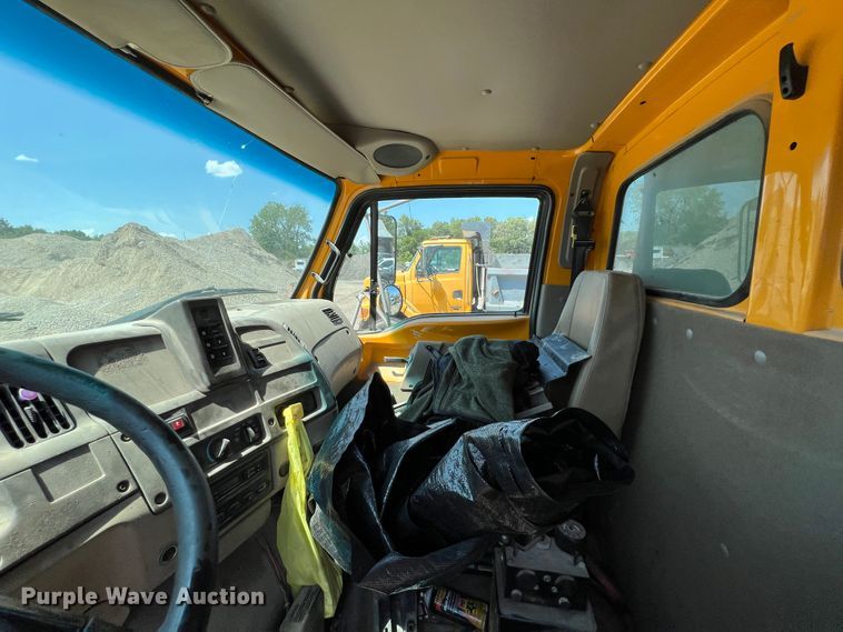 image for item JX9420 2006 Sterling L7500  dump truck