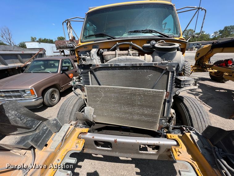 image for item JX9420 2006 Sterling L7500  dump truck