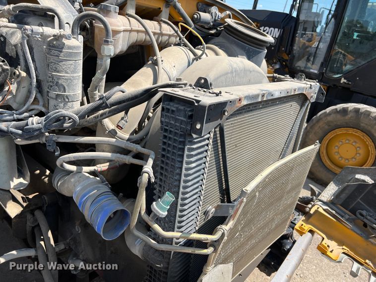 image for item JX9420 2006 Sterling L7500  dump truck