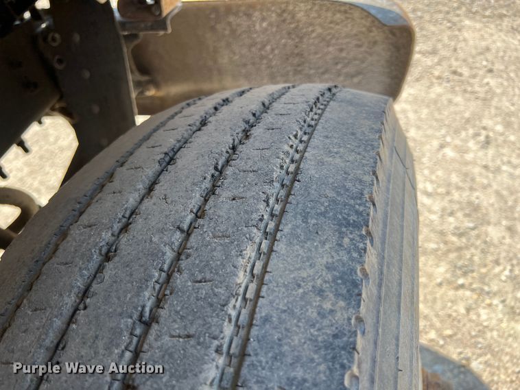 image for item JX9420 2006 Sterling L7500  dump truck