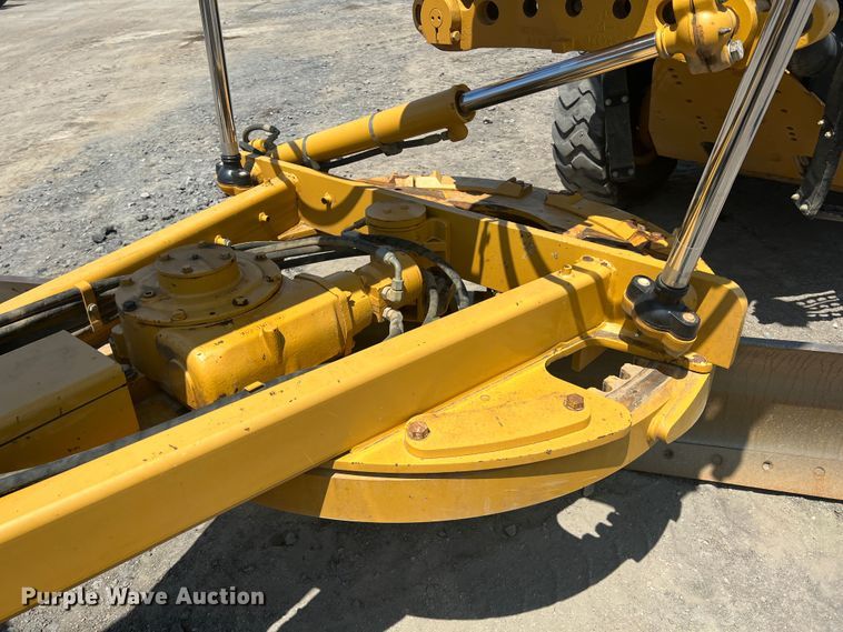 image for item JX9422 2011 Caterpillar 120M  motor grader